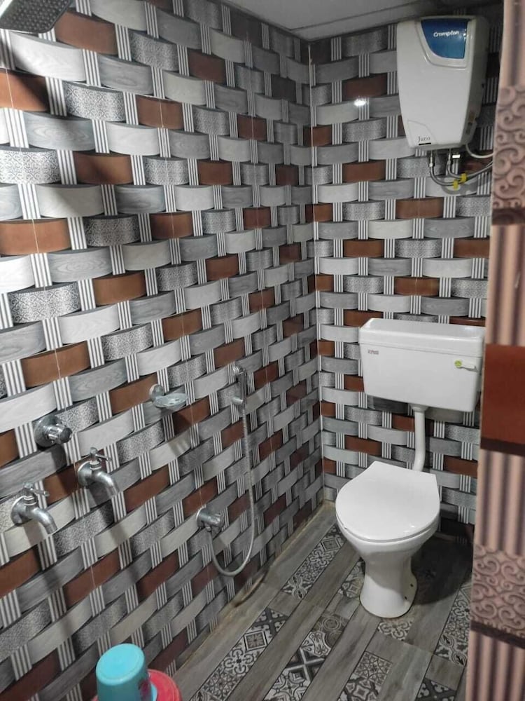 deteex hotel baluchar