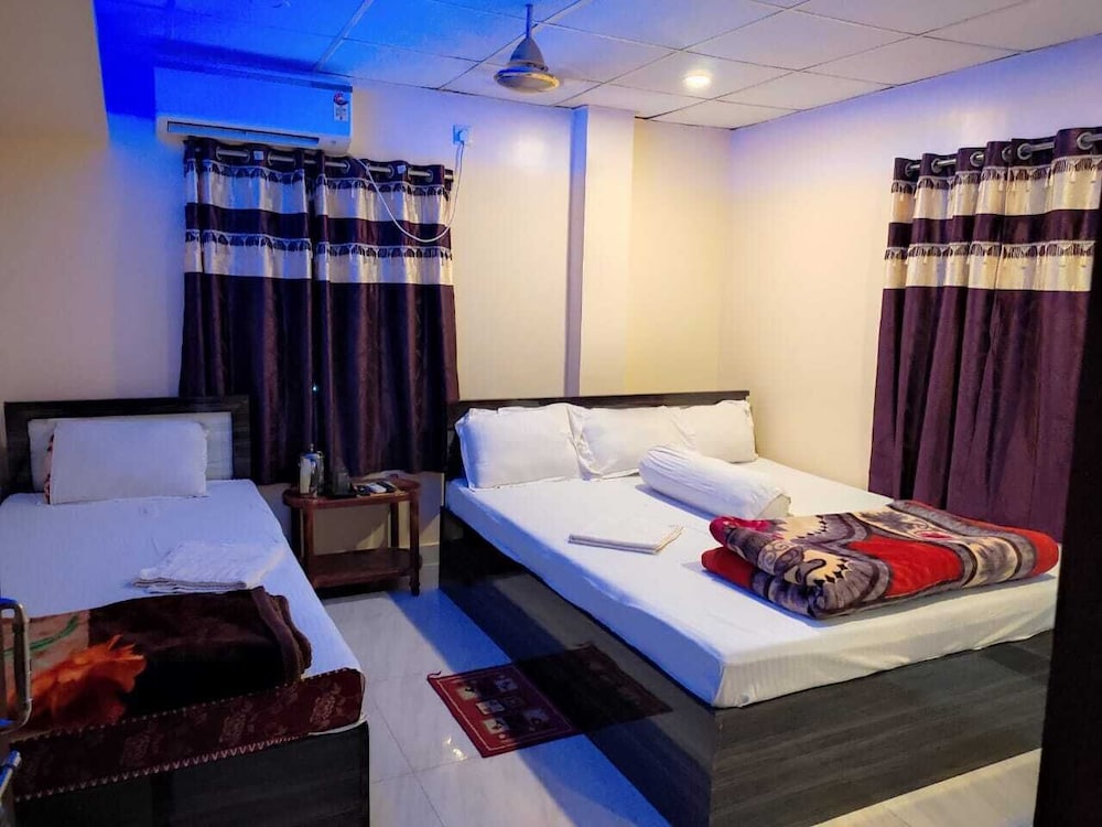 deteex hotel baluchar