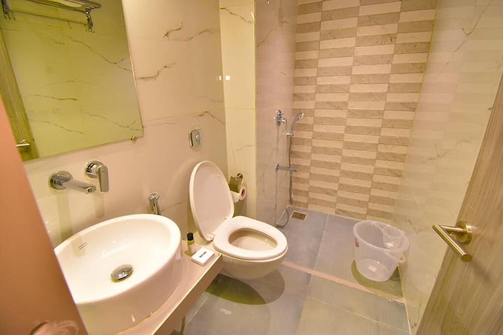 crystal by glitz hotels