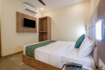 crystal by glitz hotels