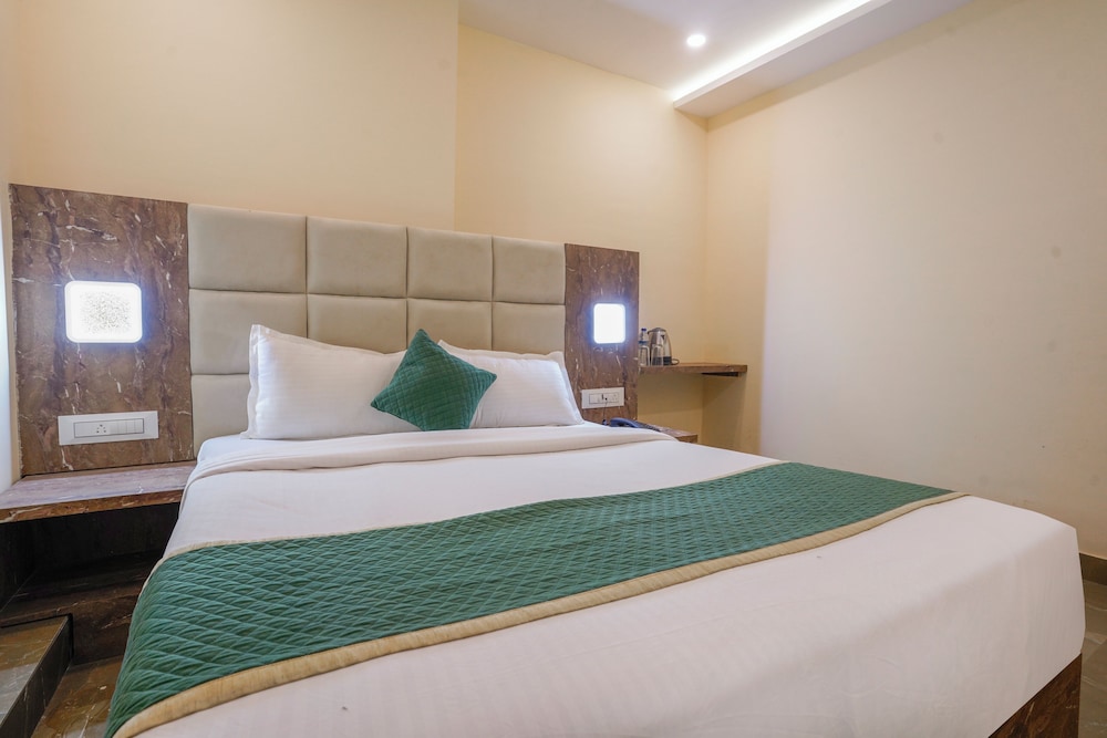 crystal by glitz hotels