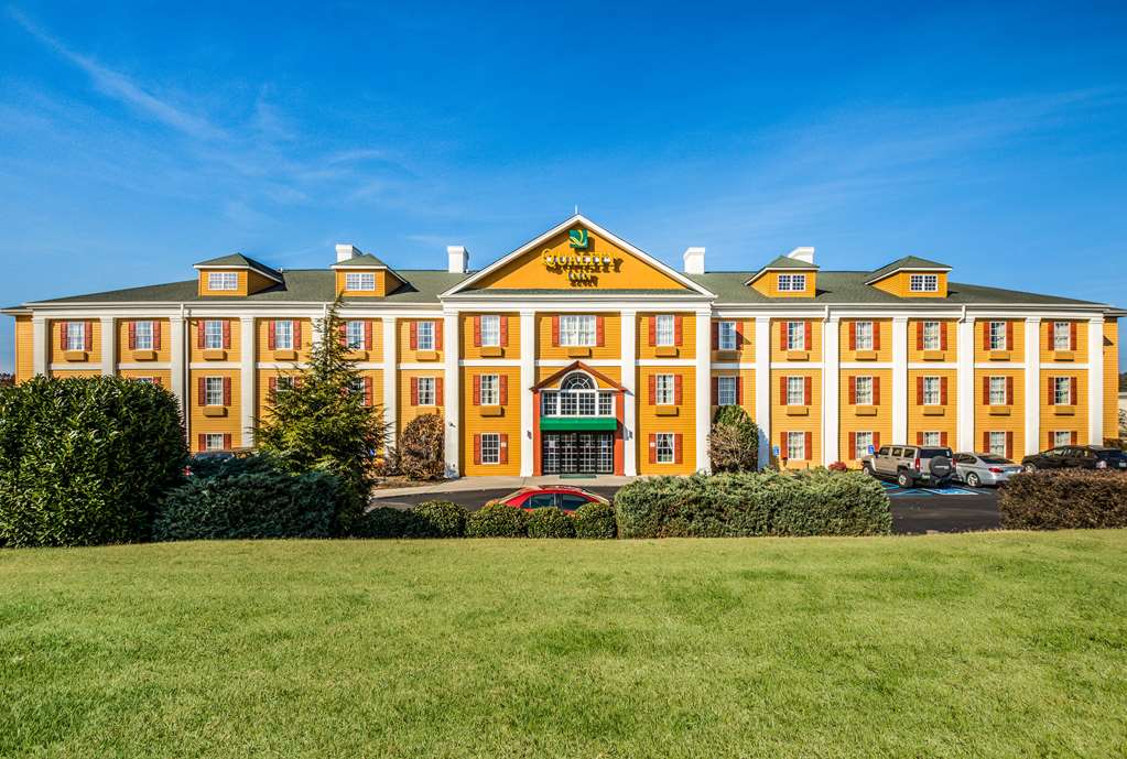 quality inn oak ridge