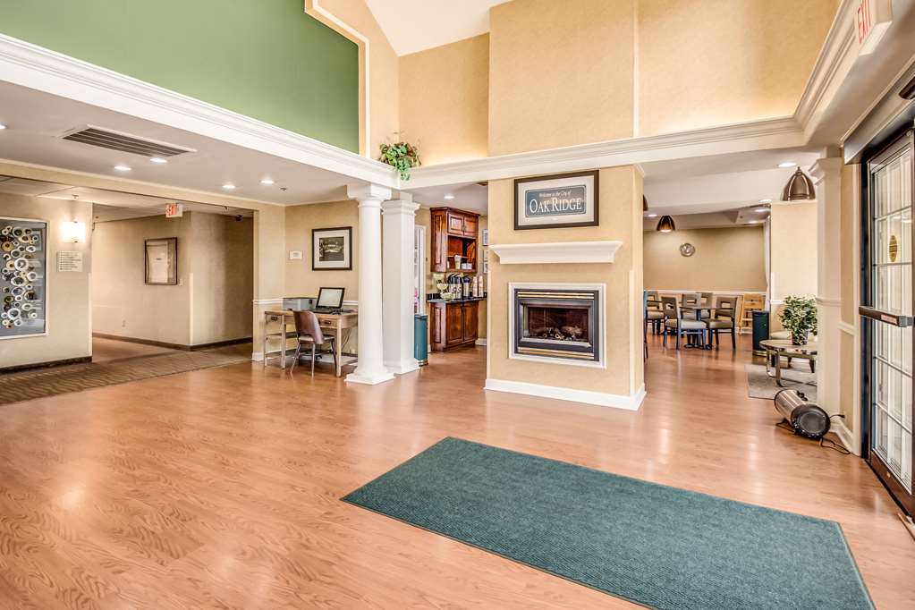 quality inn oak ridge
