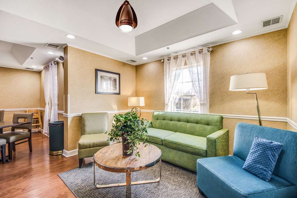 quality inn oak ridge