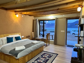 mystic pangong