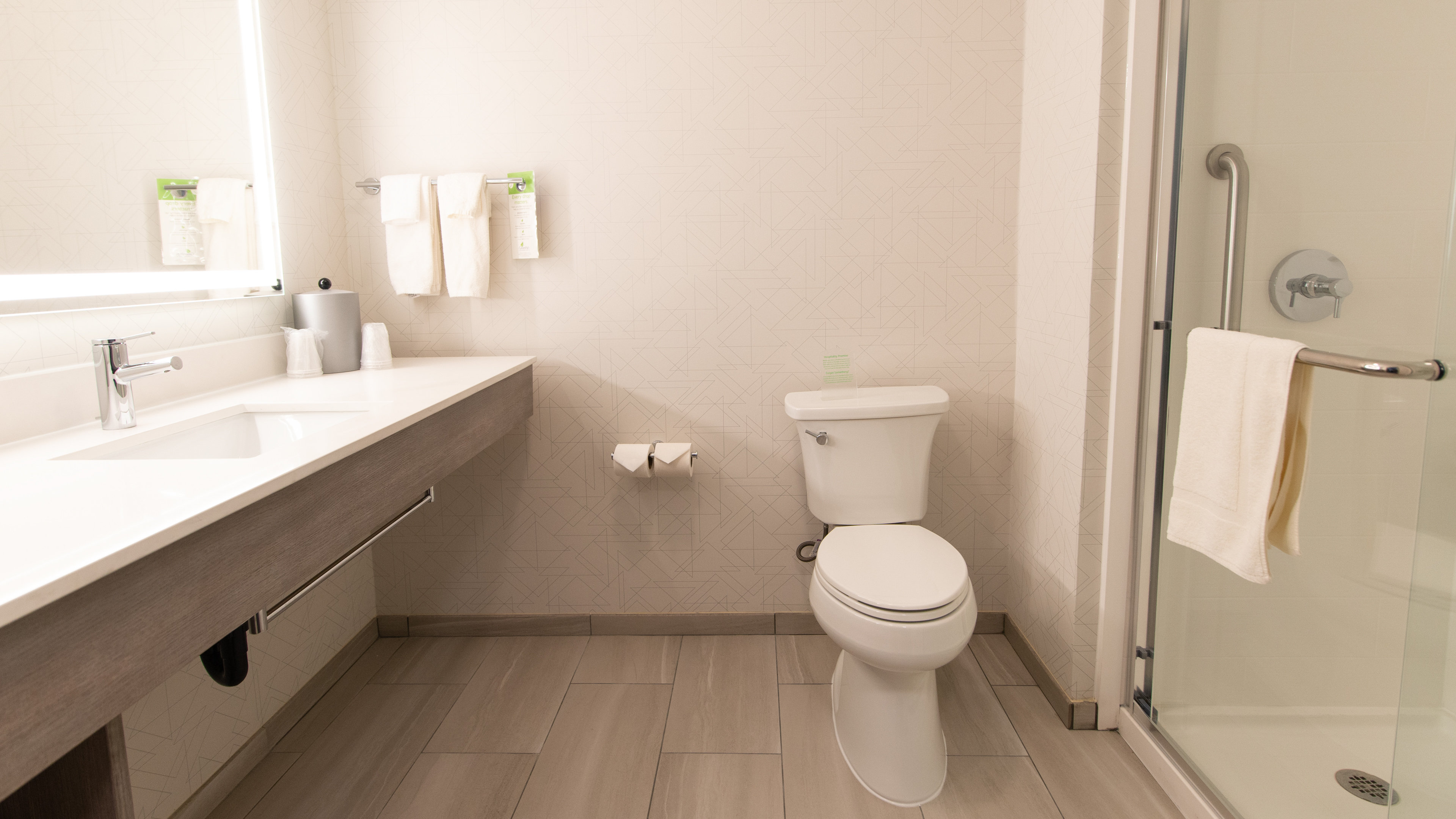 holiday inn express oakdale by ihg