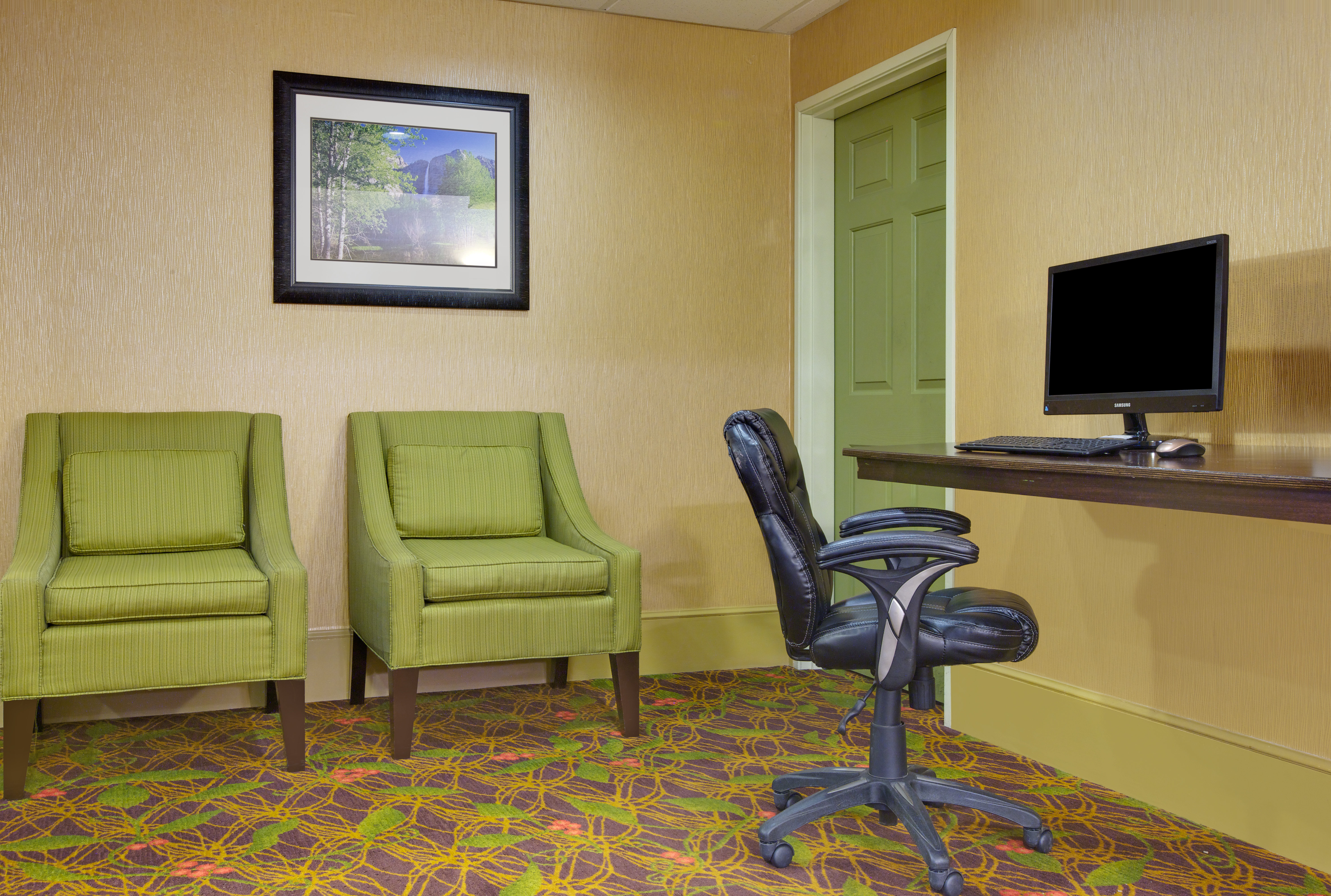 holiday inn express oakdale by ihg