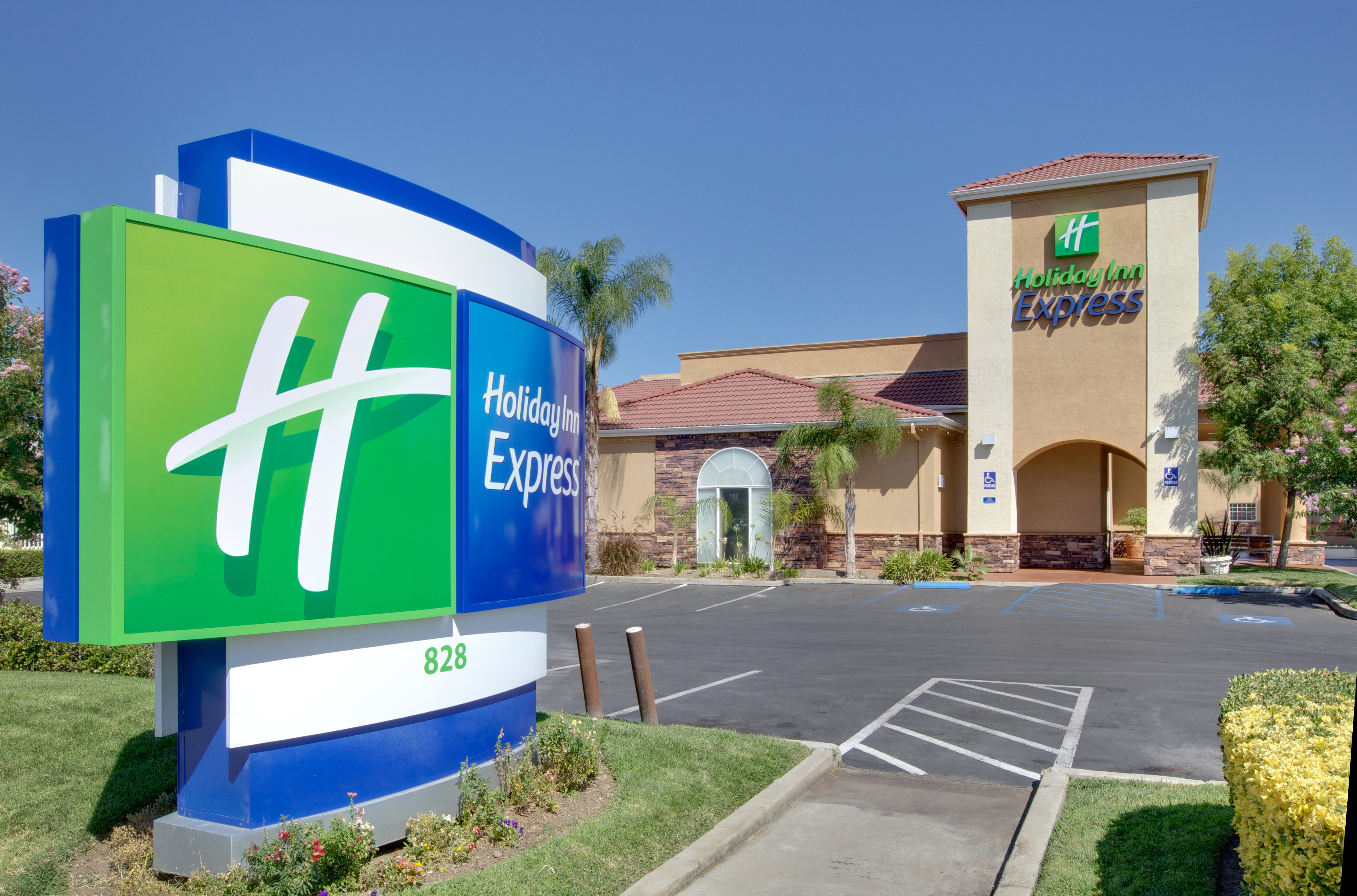 holiday inn express oakdale by ihg