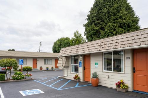 6 rivers motel