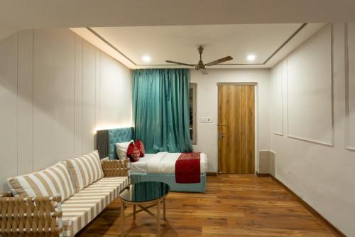 excel hotels and resorts mall road nainital