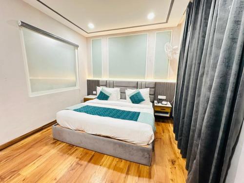 excel hotels and resorts mall road nainital