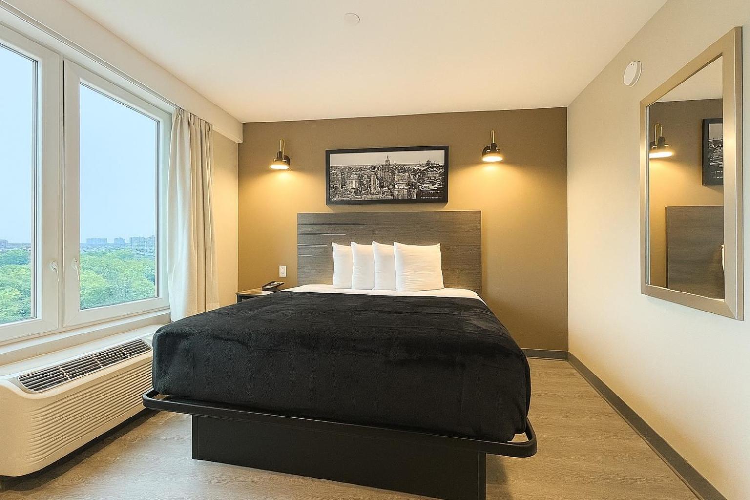 liv hotel bronx