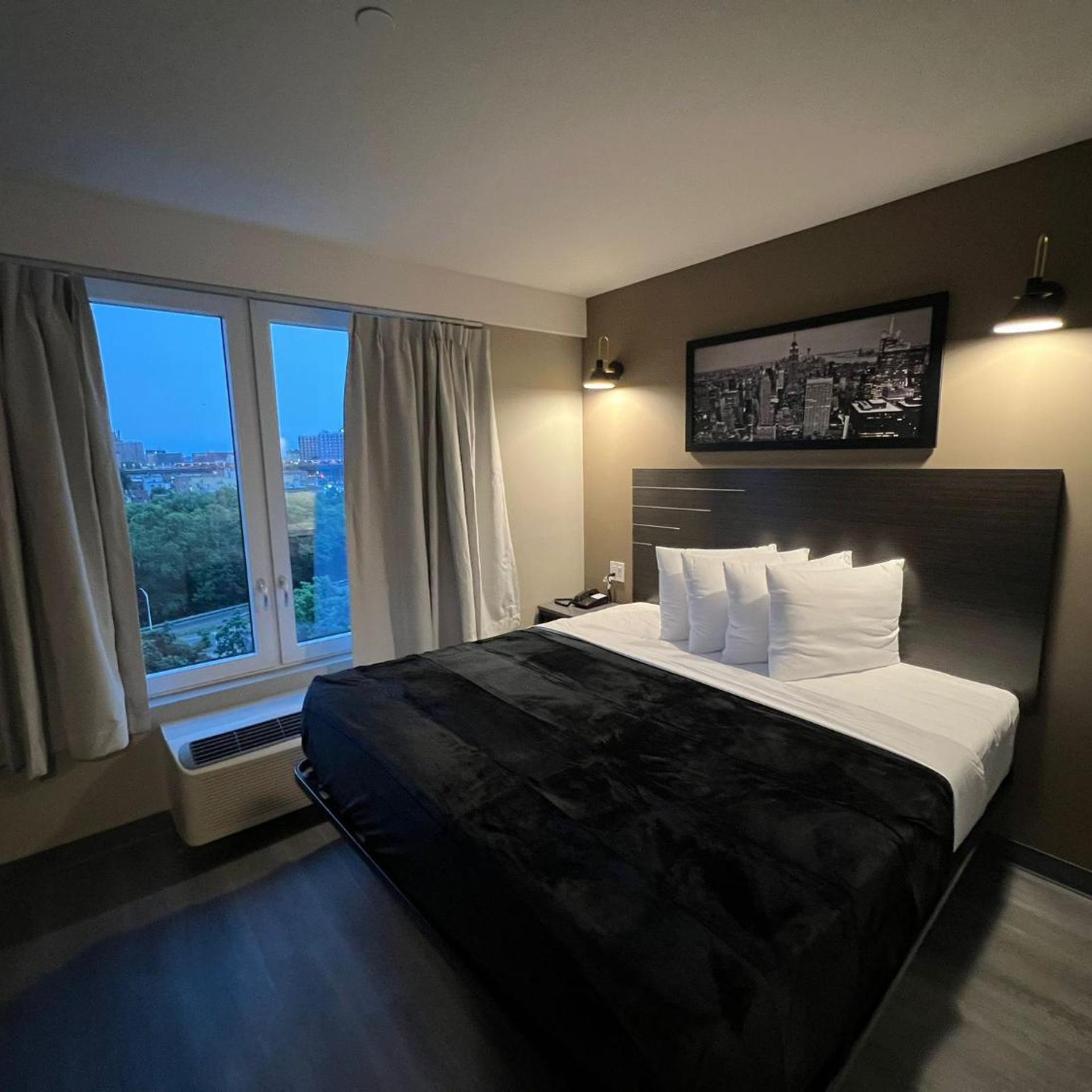 liv hotel bronx