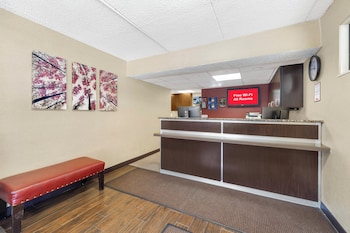 Hometowne Studios By Red Roof Buffalo - Niagara Airport,,3 star