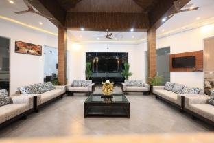 Chiraiya Resort And Hotels,,3 star