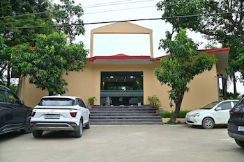 chiraiya resort and hotels