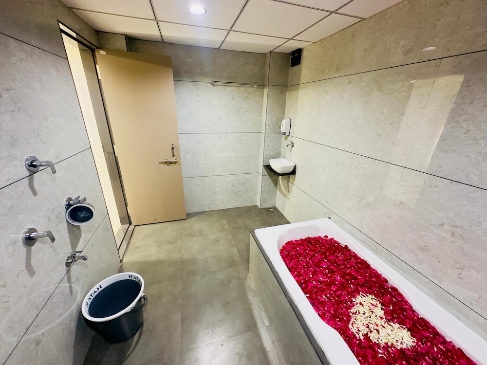 hotel soya best hotel ac rooms surat