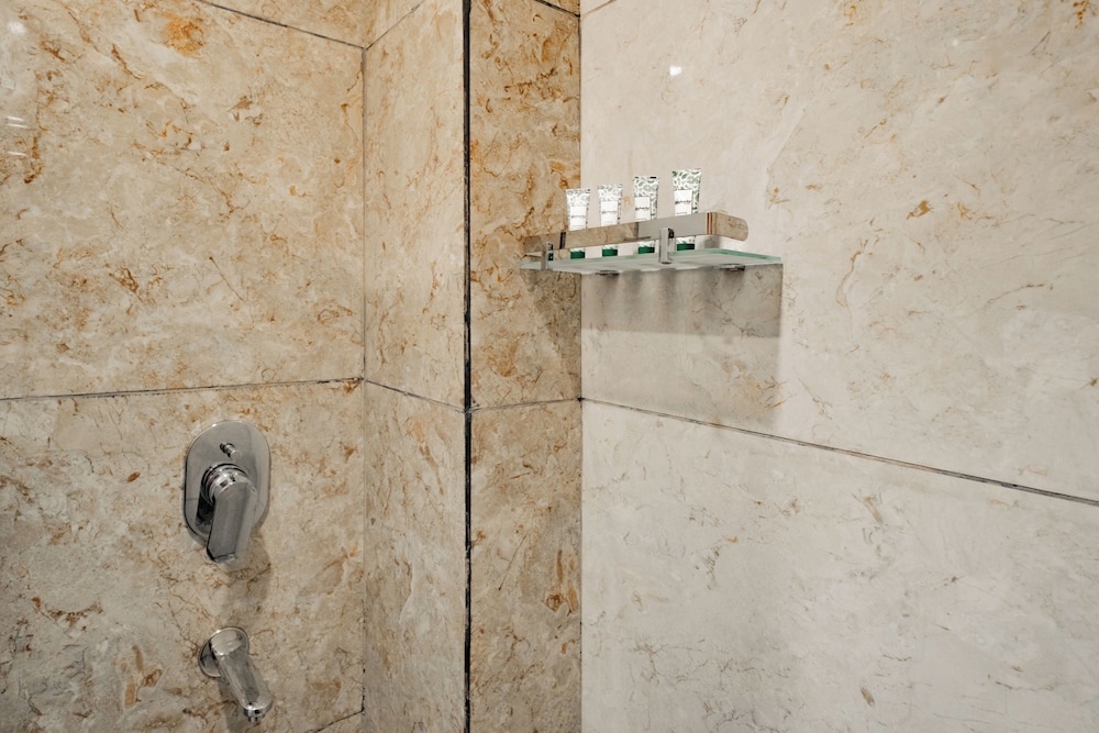 hummingbird a luxury stay