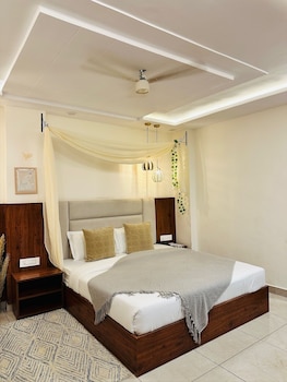 hummingbird a luxury stay