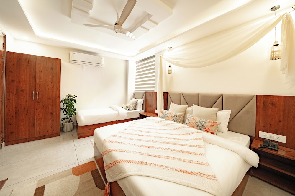 hummingbird a luxury stay