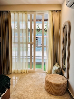 hummingbird a luxury stay