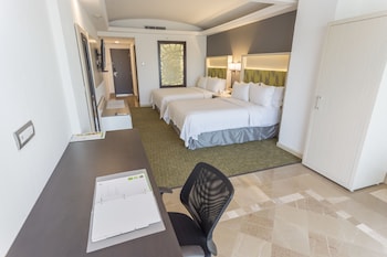 holiday inn queretaro zona diamante by ihg