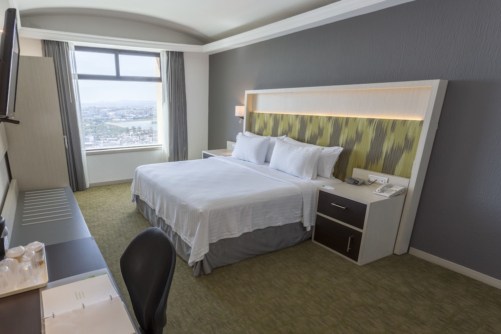 holiday inn queretaro zona diamante by ihg