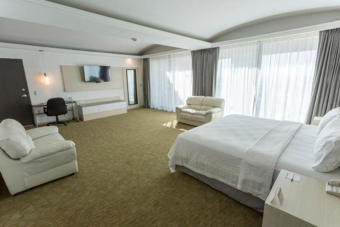 holiday inn queretaro zona diamante by ihg