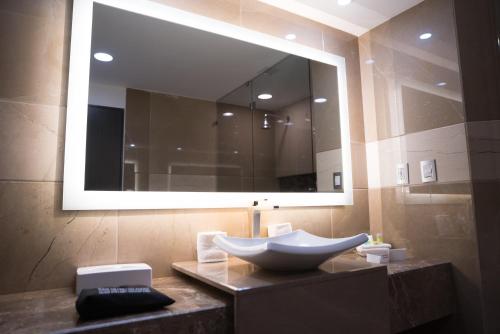 holiday inn queretaro zona diamante by ihg