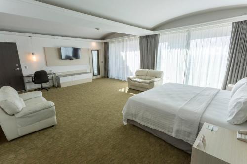 holiday inn queretaro zona diamante by ihg