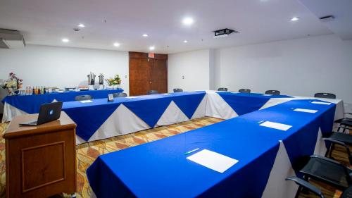 holiday inn queretaro zona diamante by ihg