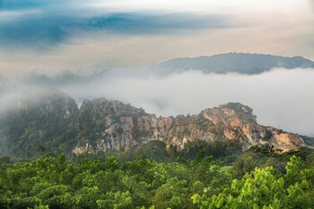 suan pa khao lom homestay