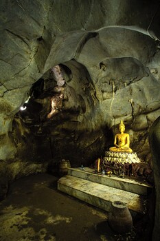 suan pa khao lom homestay