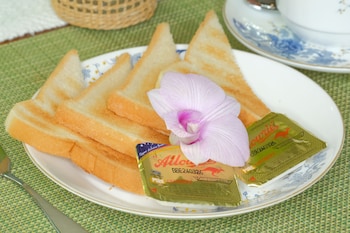 suan pa khao lom homestay