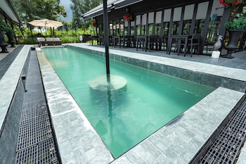 suan pa khao lom homestay