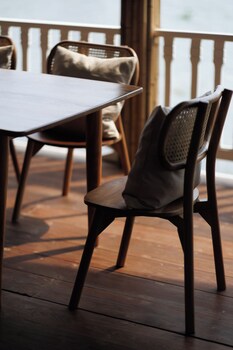 Vla Moon Boutique,,3 star