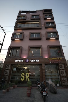 hotel s r grand