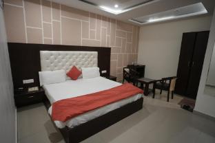 hotel s r grand