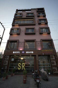 hotel s r grand