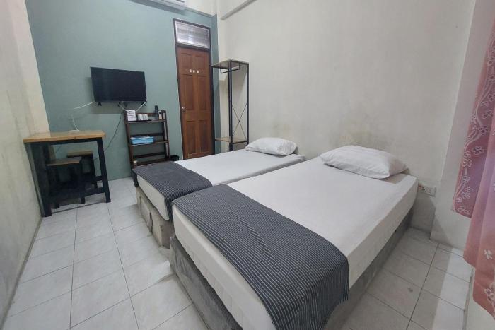 sukhum mega bangna guest house