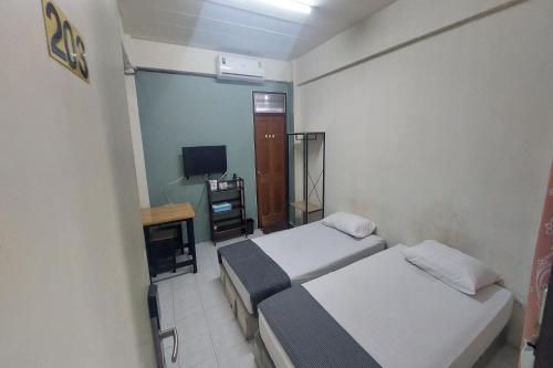 sukhum mega bangna guest house