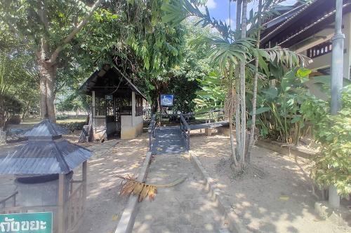 mae rim