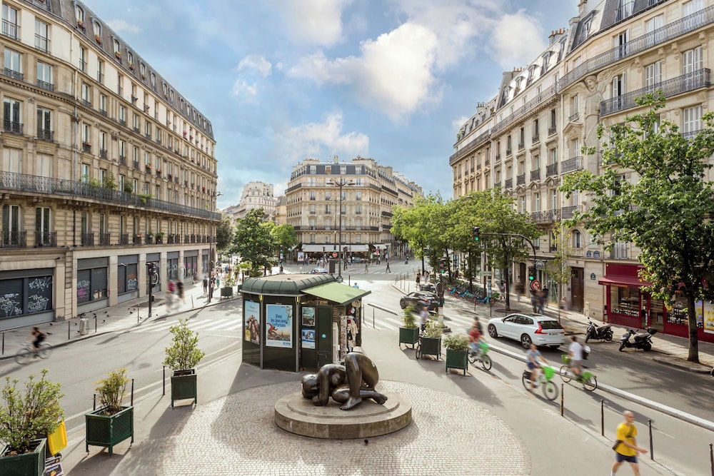 paris