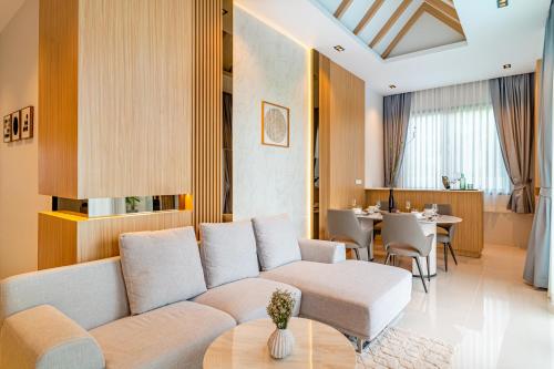 narinsaya pool villas