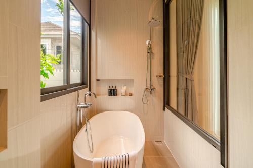 narinsaya pool villas