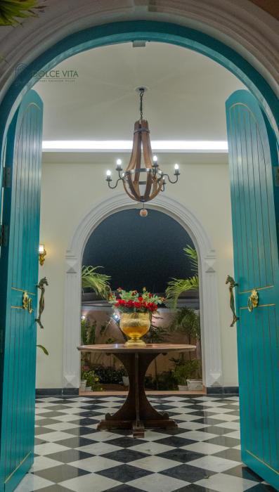 dolce vita luxury vacation villas
