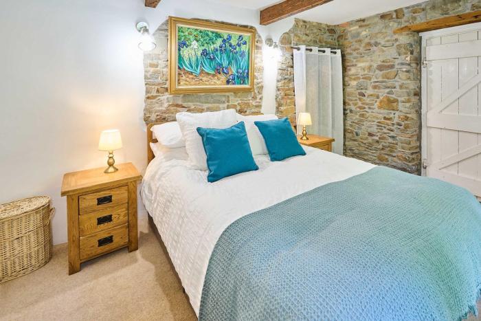 host stay dipple farm shepherds hut