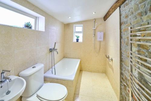 Host Stay Dipple Farm Shepherds Hut,,2 star