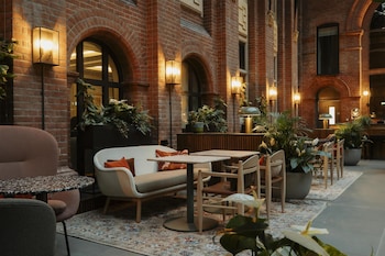 the hobson cambridge by adina