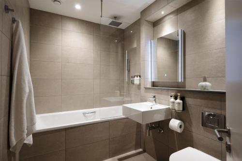 the hobson cambridge by adina